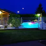 Hotel Logis Des Grands Vins Fleurie