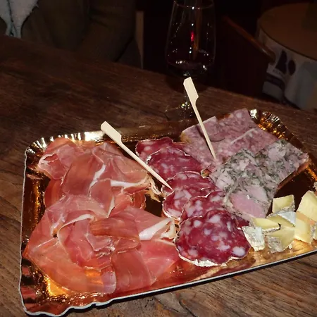 Logis Des Grands Vins ホテル