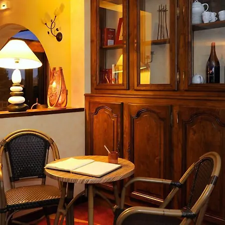 Logis Des Grands Vins ホテル 3*