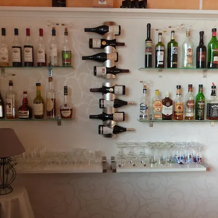 Logis Des Grands Vins ホテル フルーリー