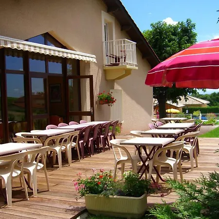 Logis Des Grands Vins ホテル フルーリー