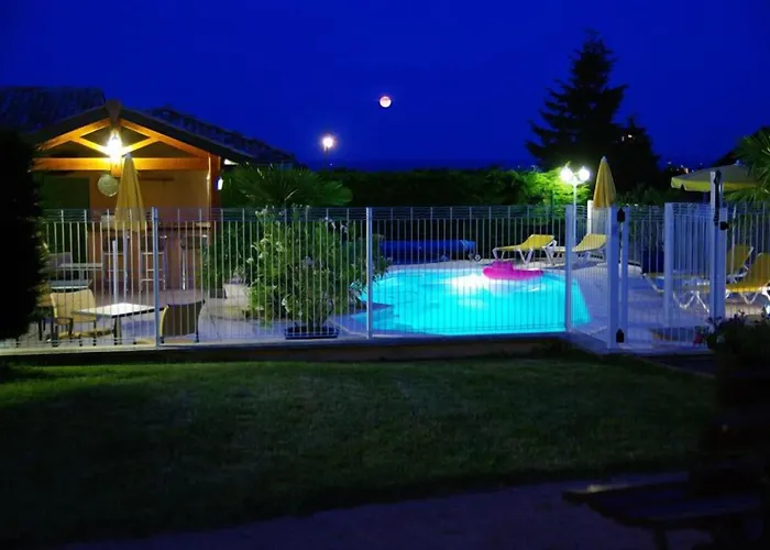 Hotell Logis Des Grands Vins Fleurie