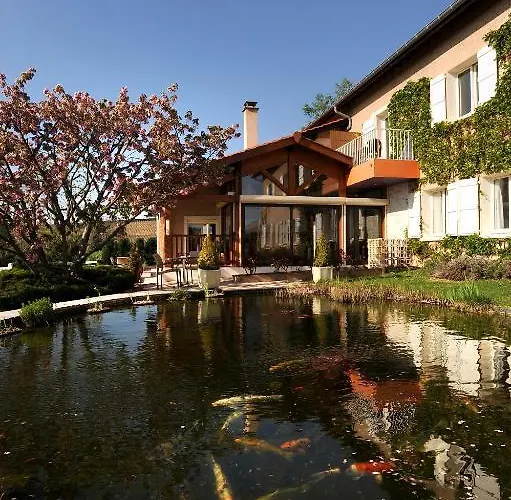 Hotel Logis Des Grands Vins 3*