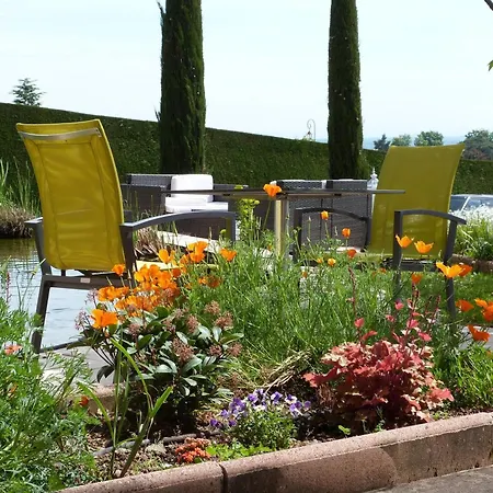 Logis Des Grands Vins Hotel