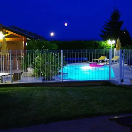 Hotel Logis Des Grands Vins Fleurie