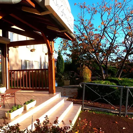 Hotel Logis Des Grands Vins
