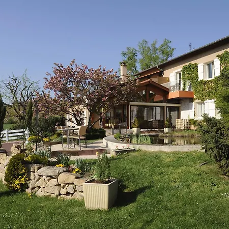 Logis Des Grands Vins 3*