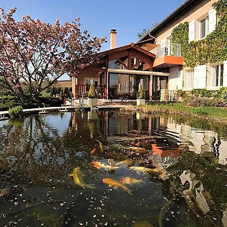 Logis Des Grands Vins 3*