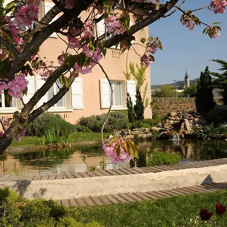 Logis Des Grands Vins 3*