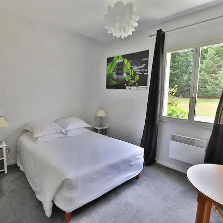 Hotel Logis Des Grands Vins Fleurie